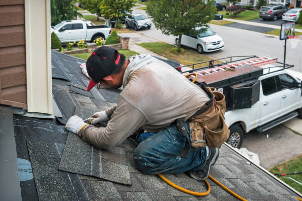 Professional Roofing technician working in Jamestown, CA
